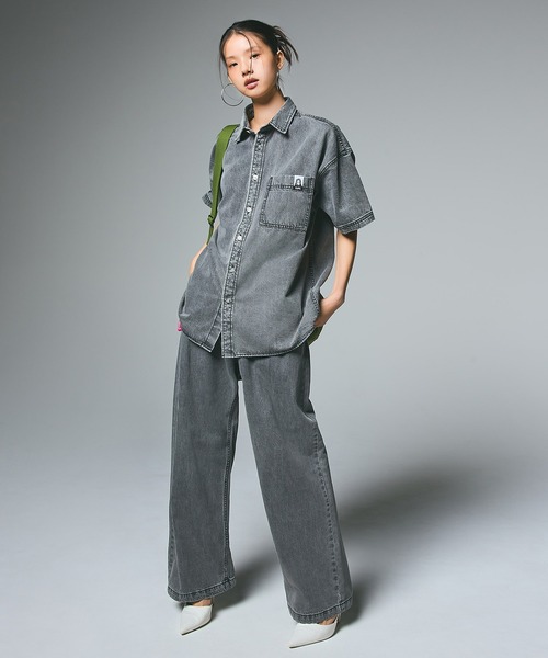 ブラウス シャツ FACE LABEL LIGHT DENIM S/S SHIRT レディース メンズ FACE LABEL LIGHT DENIM S/S SHIRT（シャツ/ブラウス）｜X-girl