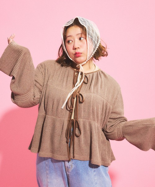 PUNYUS（プニュズ）の「フロントリボンカーディガン（カーディガン/ボレロ・レディース・ブラック/ブラウン・1/2/3/4）」の4枚目の写真