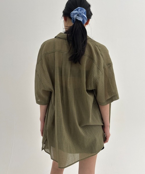 FUULLY STUDIO（フーリィーステューディオ）の「ミニチェックルーズシャツ（シャツ/ブラウス・レディース・グリーン/オフホワイト/ネイビー・FREE）」の21枚目の写真