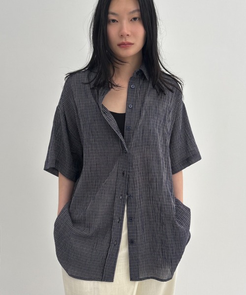 FUULLY STUDIO（フーリィーステューディオ）の「ミニチェックルーズシャツ（シャツ/ブラウス・レディース・グリーン/オフホワイト/ネイビー・FREE）」の22枚目の写真