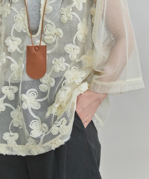 MIRROR STOKE(ミラーストーク)の「【ZOZO限定】FLOWER MESH TOPS/フラワーメッシュトップス(シャツ/ブラウス・レディース・ブラック/アイボリー・MEDIUM)」の11枚目の写真