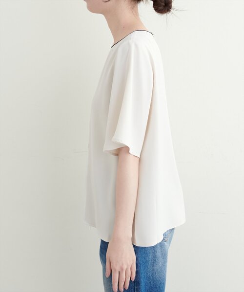 natural couture(ナチュラルクチュール)の「バイカラーフレア袖ブラウス(シャツ/ブラウス・レディース・ネイビー/ミント/ピンクベージュ/チャコールグレー/オフホワイト・FREE)」の16枚目の写真