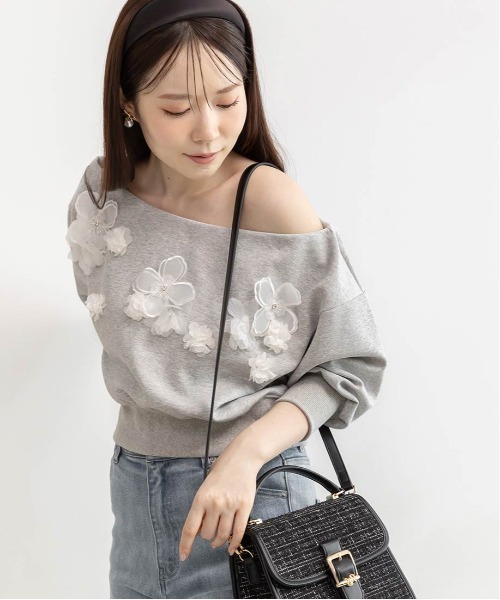 RANDA（ランダ）の「フラワーオフショルスウェット（Tシャツ/カットソー・レディース・ベージュ/ホワイト/グレー・FREE/FT）」の9枚目の写真
