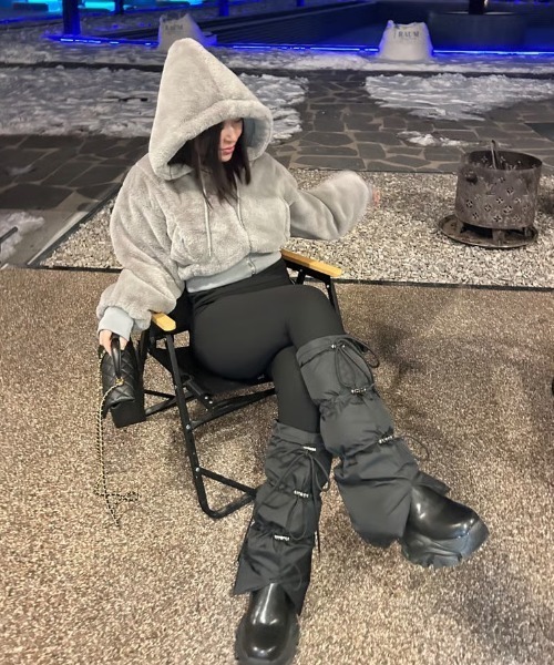 ipugo（イプゴ）の「ipugo  ダウンレッグウォーマー（レッグウォーマー・レディース・ブラック/グレー・FREE）」の9枚目の写真