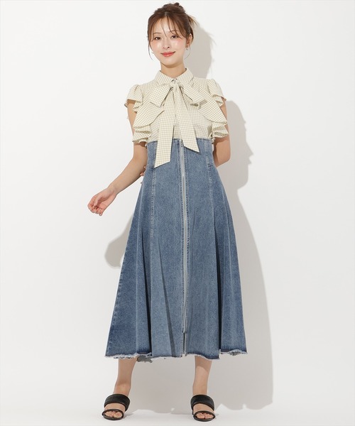 AND COUTURE(アンドクチュール)の「ギンガムサッカーフリルブラウス(シャツ/ブラウス・レディース・ブルー系その他/ブラック系その他/グリーン系その他・FREE)」の9枚目の写真