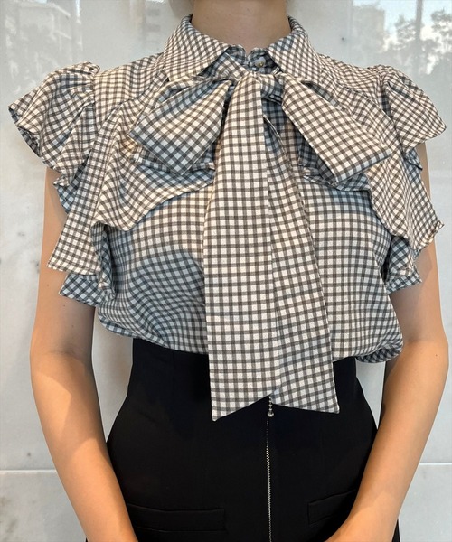 AND COUTURE(アンドクチュール)の「ギンガムサッカーフリルブラウス(シャツ/ブラウス・レディース・ブルー系その他/ブラック系その他/グリーン系その他・FREE)」の21枚目の写真