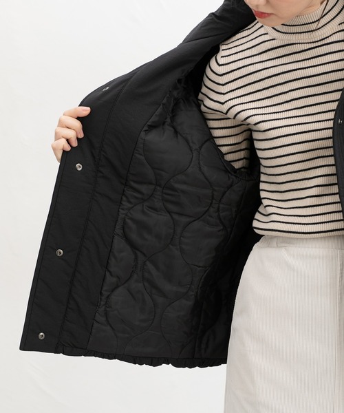 Honeys（ハニーズ）の「【非フッ素撥水加工】スタンド中綿ブルゾン（ブルゾン・レディース・チャコール/アイボリー/ダークベージュ/ブラック/ライトカーキ・S/M/LL/L）」の18枚目の写真