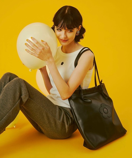 MARY QUANT トートバッグ MARY QUANT)DAISY SYNTHETIC LEATHER TOTE（トートバッグ