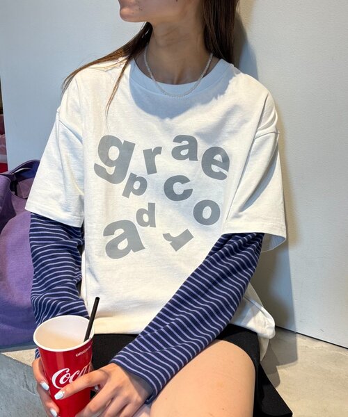 CIAOPANIC TYPY（チャオパニックティピー）の「【UNISEX】レイヤードボーダーロゴロンTEE（Tシャツ/カットソー・レディース・グレー/ブラウン/ライトグレー/ホワイト・LARGE/MEDIUM）」の2枚目の写真