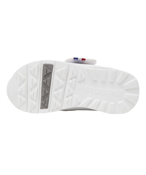 le coq sportif（ルコックスポルティフ）の「ラ セギュール F（スニーカー・キッズ・ベージュ系その他/ホワイト×シルバー・13.5cm/14.0cm/14.5cm/15.0cm/15.5cm/16.0cm/16.5cm/17.0cm/17.5cm/18.0cm/13.0cm）」の4枚目の写真