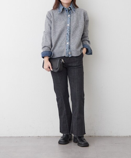 Remind me and forever（リマインドミーアンドフォーエバー）の「【nane】《サイズ展開有》ストレッチデニムフレアーパンツ（デニムパンツ・レディース・ブラック/その他/ワンウォッシュ・MEDIUM/LARGE/SMALL）」の6枚目の写真