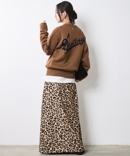 CHIC STYLE（シックスタイル）の「バックロゴジャガードニットプルオーバー＜大きいサイズ有＞シックスタイル（ニット/セーター・レディース・ブラック/グレー/ブラウン・M/L/LL/3L/4L/5L）」の5枚目の写真