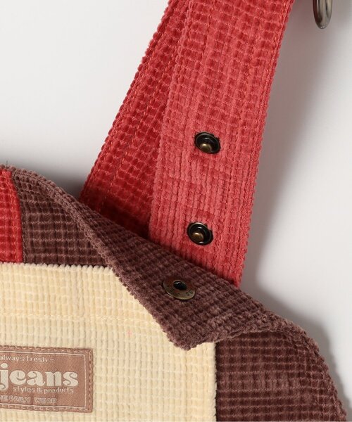 p.premier（ピードットプルミエ）の「【ジュニア対応】マルチカラーコーデュロイオーバーオール（サロペット/オーバーオール・キッズ・ブラウン/グリーン/ピンク/レインボー・80/90/100/110/120/130/140）」の5枚目の写真