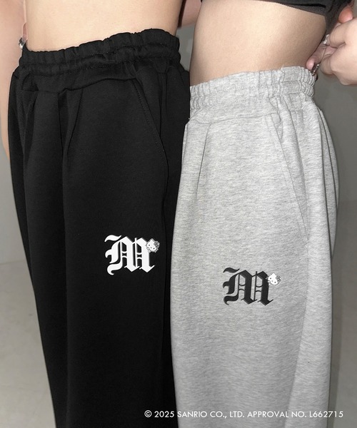 HELLO KITTY × me+em select 】ハローキティM LOGO ワイド