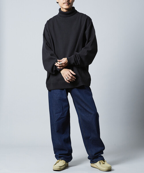 FREAK'S STORE（フリークスストア）の「限定展開 12oz ヘビーウェイト ビッグシルエット タートルネックスウェット（スウェット・メンズ・ブラック/ネイビー/アッシュグレー/スミクロ/杢グレー・SMALL/MEDIUM/LARGE）」の11枚目の写真