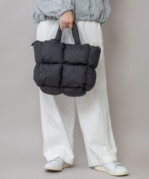 Munich(ミューニック)の「パファートートバッグ(トートバッグ・レディース・ベージュ/ブラウン/ブラック/グレー・FREE)」の2枚目の写真