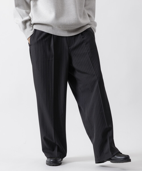 FREAK'S STORE（フリークスストア）の「FREAK’S STORE/フリークスストア ワイドストレートシルエット ワンタック スラックスパンツ【セットアップ対応】（スラックス・メンズ・ブラウン/グレー/ブラック/ダークグレー/ブラック系その他・SMALL/MEDIUM/LARGE）」の2枚目の写真