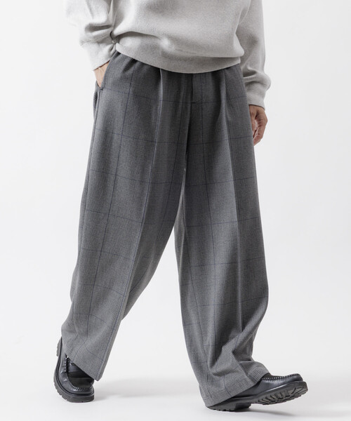 FREAK'S STORE（フリークスストア）の「FREAK’S STORE/フリークスストア ワイドストレートシルエット ワンタック スラックスパンツ【セットアップ対応】（スラックス・メンズ・ブラウン/グレー/ブラック/ダークグレー/ブラック系その他・SMALL/MEDIUM/LARGE）」の4枚目の写真