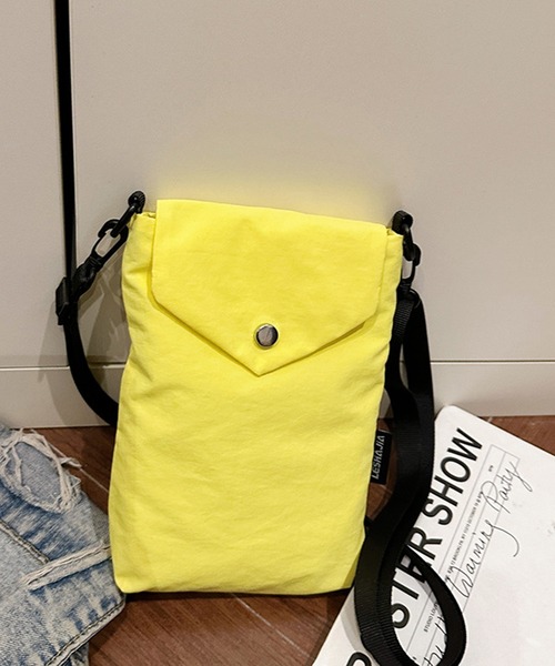 SETUP7(セットアップセブン)の「【SETUP7】シンプルミニサコッシュ KNF146 ミニショルダー スマホショルダー 撥水 ウォータープルーフ(ショルダーバッグ・レディース・イエロー/ホワイト/ブラック/カーキ・FREE)」の22枚目の写真