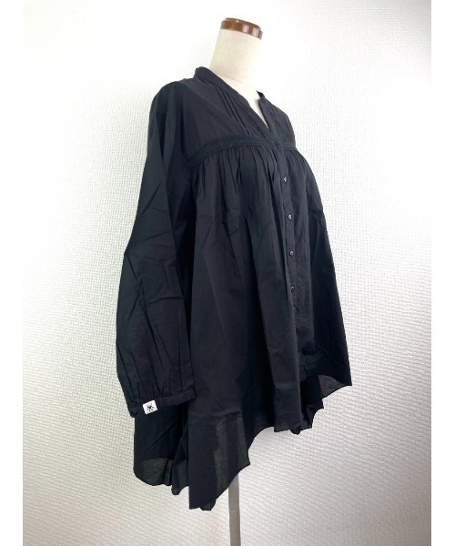 Rydia(リディア)の「ピンタックラウンドブラウス(Tシャツ/カットソー・レディース・ブラック/ベージュ/マスタード・M)」の12枚目の写真