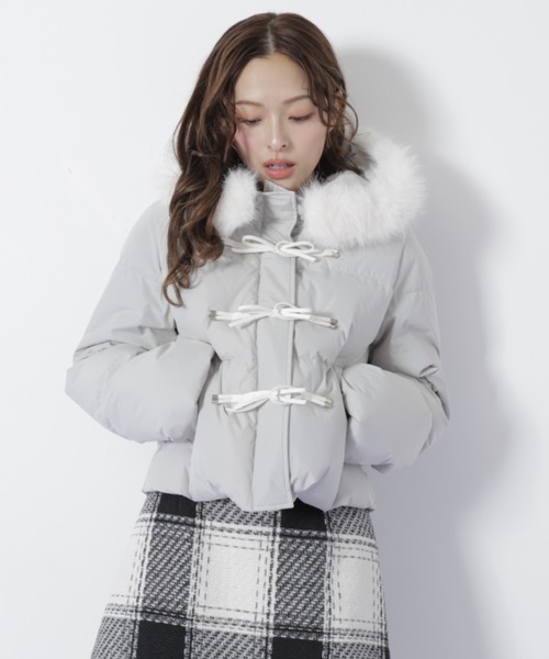 JILL by JILL STUART（ジルバイジルスチュアート）の「◇【再入荷】リボンダッフルダウン（ダウンジャケット/コート・レディース・ホワイト/グレー/ブラック・MEDIUM/SMALL）」の18枚目の写真