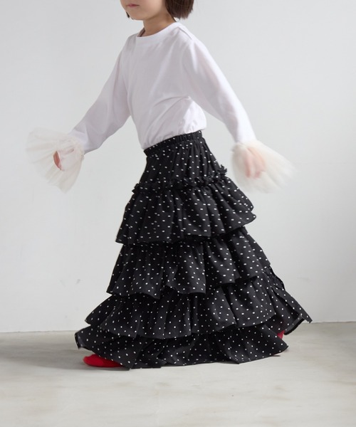 LOWRYS FARM（ローリーズファーム）の「ドットティアードロングスカート　601915（スカート・キッズ・ブラック/ホワイト・130cm/120cm/110cm/150cm/140cm）」の2枚目の写真