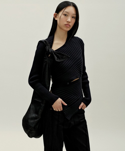anggae（アンゲ）の「anggae/アンゲ  TIED COCOON SAC 光沢 ショルダーバッグ（ショルダーバッグ・レディース・ブラック/ブラウン・FREE）」の19枚目の写真