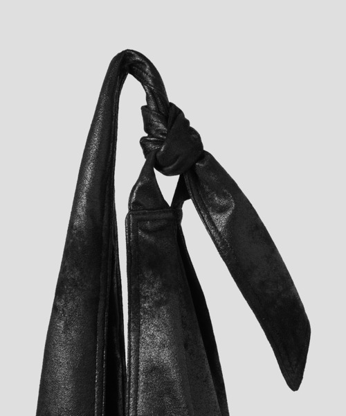 anggae（アンゲ）の「anggae/アンゲ  TIED COCOON SAC 光沢 ショルダーバッグ（ショルダーバッグ・レディース・ブラック/ブラウン・FREE）」の22枚目の写真