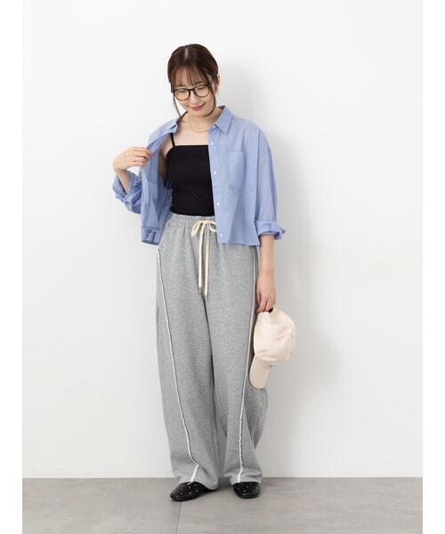 Te chichi TERRASSE(テチチテラス)の「アソートクロップドシャツ(シャツ/ブラウス・レディース・オフホワイト/ネイビー/ブルー/ベージュ・F)」の12枚目の写真