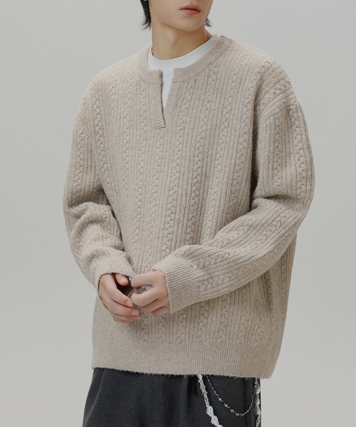 TOBEE（トゥビー）の「【TOBEE】ヘンリーネックニット セーター/オーバーサイズ ニットポロ（ニット/セーター・メンズ・ダークグレー/オフホワイト/ブラック・MEDIUM/LARGE/X-LARGE）」の6枚目の写真