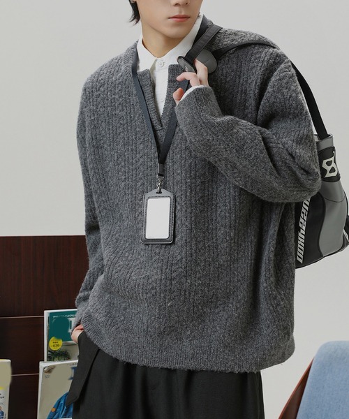 TOBEE（トゥビー）の「【TOBEE】ヘンリーネックニット セーター/オーバーサイズ ニットポロ（ニット/セーター・メンズ・ダークグレー/オフホワイト/ブラック・MEDIUM/LARGE/X-LARGE）」の11枚目の写真