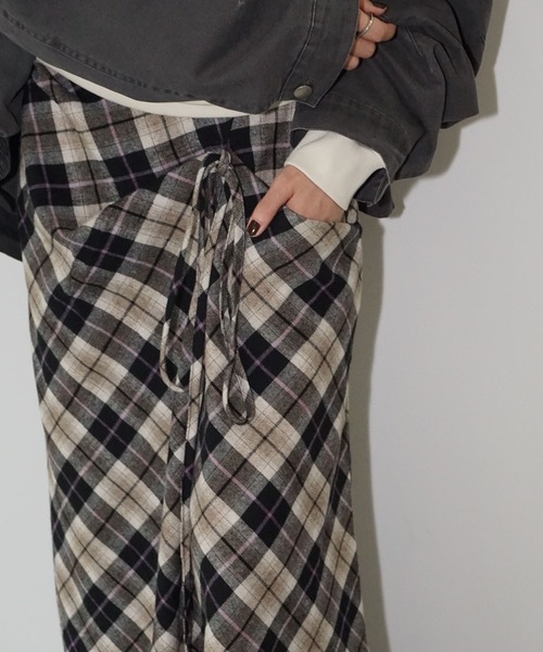 chuclla(チュクラ)の「フロントギャザーチェックスカート chw25a099(スカート・レディース・チェック・S/M)」の3枚目の写真