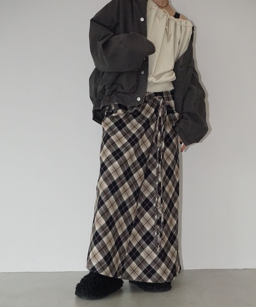 週末限定値下げ　chopovalowena スカート 週末限定値下げ chopovalowena スカート 伊勢丹新宿店別注 スカート