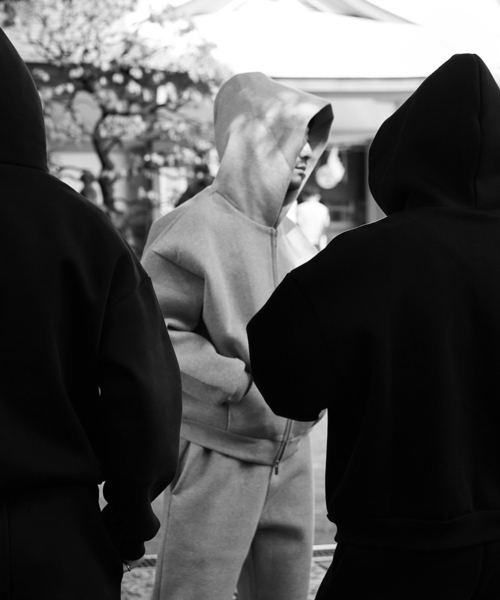 WISM(ウィズム)の「SEVENTH / セブンス V2 HOODIE(パーカー・メンズ・カーキ/ブラック/ライトグレー・MEDIUM/LARGE)」の4枚目の写真