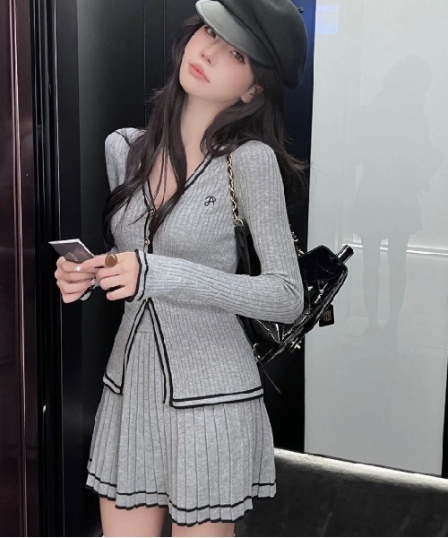 【未使用✨】高級イタリア生地　23区 スーツ　セットアップ　スカート　黒　38 楽天市場】グレー（ブランド23区）（スーツ・セットアップ｜レディース