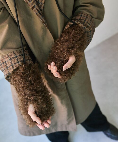 リアルスタイル REAL STYLE ハンドストラップ スマホ ハンドル iPhone android レディース 可愛い 落下防止 全機種対応  フェイクレザー ギャザー フリル （ライトブルー） -靴＆ファッション通販 ロコンド〜自宅で試着、気軽に返品 フェイクハンド