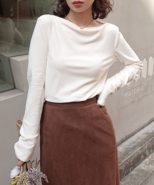 CORNERS(コーナーズ)の「マットベロアボートネックトップス(Tシャツ/カットソー・レディース・ブラウン/ブラック/アイボリー/グレイッシュベージュ・M)」の8枚目の写真