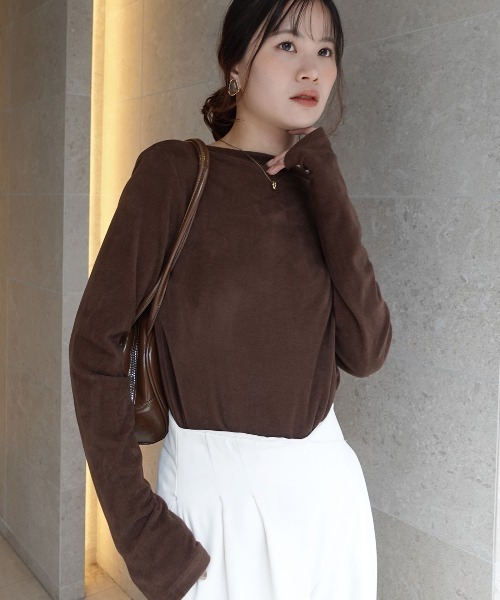 CORNERS(コーナーズ)の「マットベロアボートネックトップス(Tシャツ/カットソー・レディース・ブラウン/ブラック/アイボリー/グレイッシュベージュ・M)」の11枚目の写真