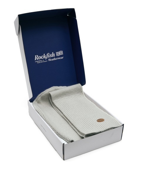 ROCKFISH WEATHERWEAR(ロックフィッシュウェザーウェア)の「WOOLY BALACLAVA(マフラー・レディース・ベージュ/グレー/クリーム/キャメル・FREE)」の7枚目の写真