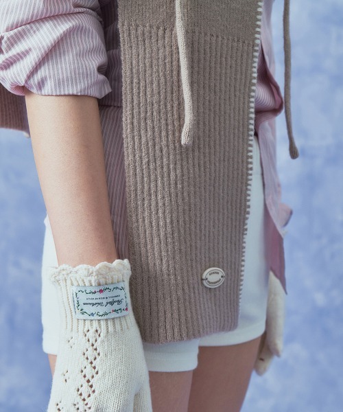 ROCKFISH WEATHERWEAR(ロックフィッシュウェザーウェア)の「WOOLY BALACLAVA(マフラー・レディース・ベージュ/グレー/クリーム/キャメル・FREE)」の10枚目の写真