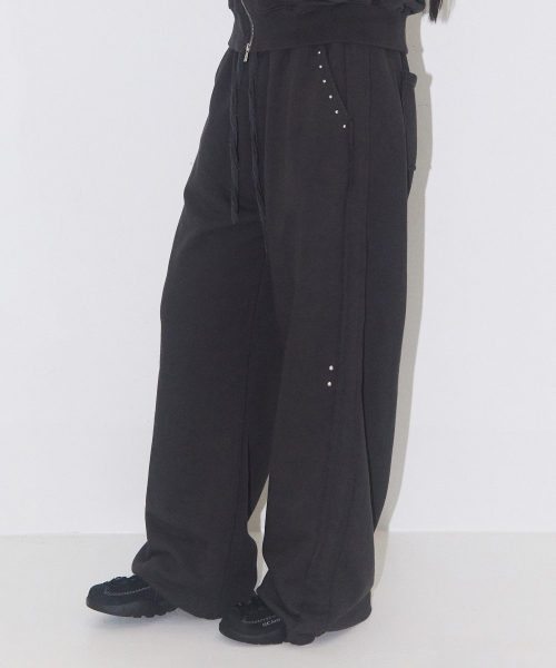 ILLIGO(イリゴ)の「フレイド スウェットパンツ チャコール(スウェットパンツ・レディース・その他・SMALL/MEDIUM)」の6枚目の写真