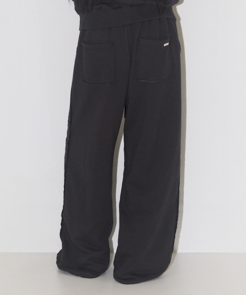 ILLIGO(イリゴ)の「フレイド スウェットパンツ チャコール(スウェットパンツ・レディース・その他・SMALL/MEDIUM)」の7枚目の写真