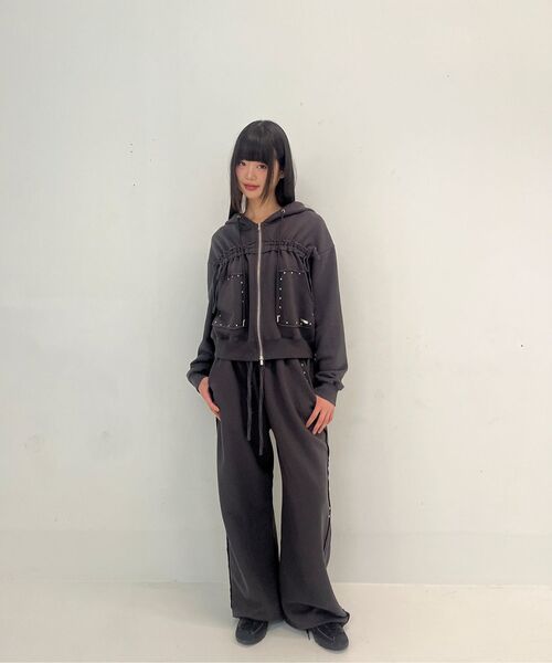 ILLIGO(イリゴ)の「フレイド スウェットパンツ チャコール(スウェットパンツ・レディース・その他・SMALL/MEDIUM)」の3枚目の写真