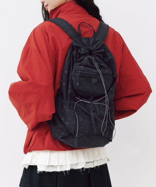 FENNEC(フェネック)の「AIRY POCKET BACKPACK - DOT BLACK(バックパック/リュック・レディース・その他・FREE)」の2枚目の写真