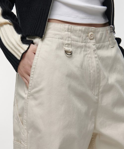 MUSINSA STANDARD WOMAN（ムシンサスタンダードウーマン）の「ウィメンズワイドカーペンターパンツ [クリーム]（その他パンツ・レディース・その他・30/24/25/26/27/28/29）」の6枚目の写真