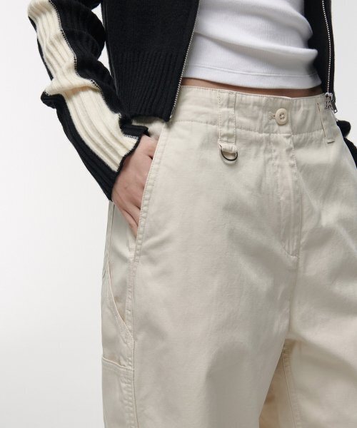 MUSINSA STANDARD WOMAN（ムシンサスタンダードウーマン）の「ウィメンズワイドカーペンターパンツ [クリーム]（その他パンツ・レディース・その他・30/24/25/26/27/28/29）」の9枚目の写真