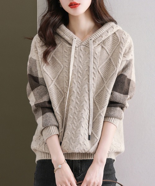 セール】ケーブル編み×ボーダー袖フード付きニットトップス（ニット