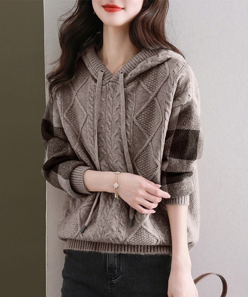 セール】ケーブル編み×ボーダー袖フード付きニットトップス（ニット