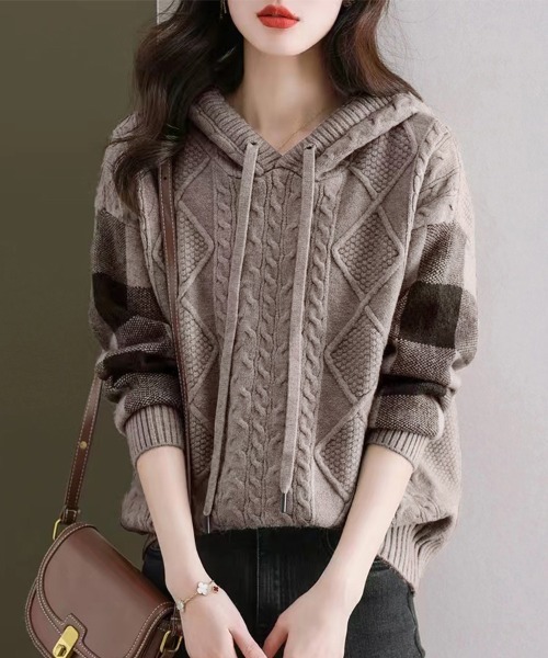 セール】ケーブル編み×ボーダー袖フード付きニットトップス（ニット