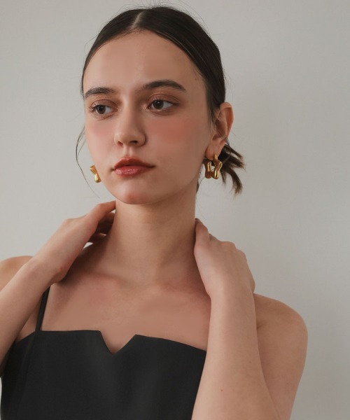 at.(アット)の「【at.】ぷっくりスターピアス(ピアス(両耳用)・レディース・ゴールド/シルバー・ONE SIZE)」の9枚目の写真